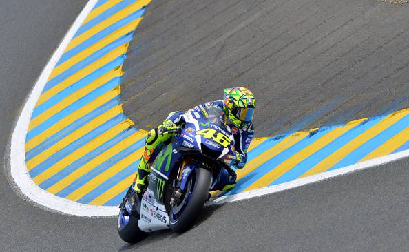 Italian rider Valentino Rossi competes on his Movistar Yamaha MOTOGP N??46 during a motoGP free practice session, ahead of the French motorcycling Grand Prix, on May 6, 2016 in Le Mans, northwestern France. / AFP / JEAN-FRANCOIS MONIER (Photo credit should read JEAN-FRANCOIS MONIER/AFP/Getty Images)