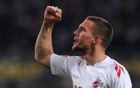 Cologne's striker Lukas Podolski celebra