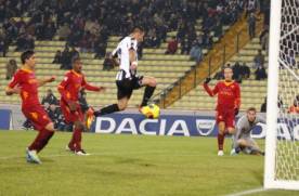 Udinese roma Mauricio Isla(C)