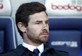 Chelsea's Portuguese Manager Andre Villa