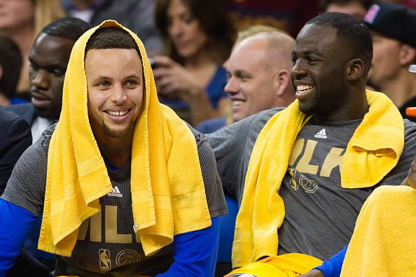Stephen Curry e Draymond Green Golden State Warriors NBA