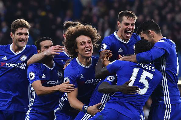 Il Chelsea festeggia dopo un gol Premier League