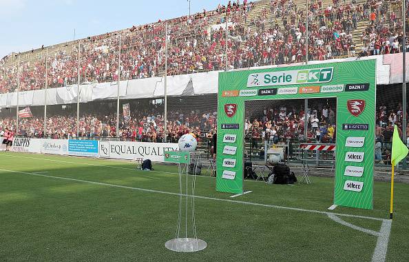 Serie B Foggia-Cremonese 3-1