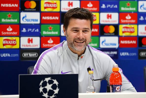 Mauricio Pochettino e Hugo Lloris in conferenza stampa alla viglia di Ajax-Tottenham