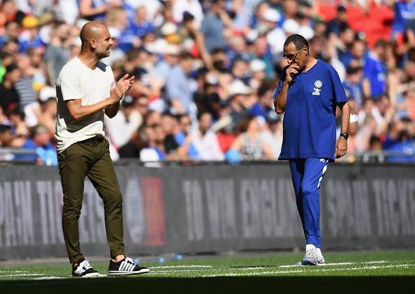 Pep Guardiola e Maurizio Sarri durante il Community Shield