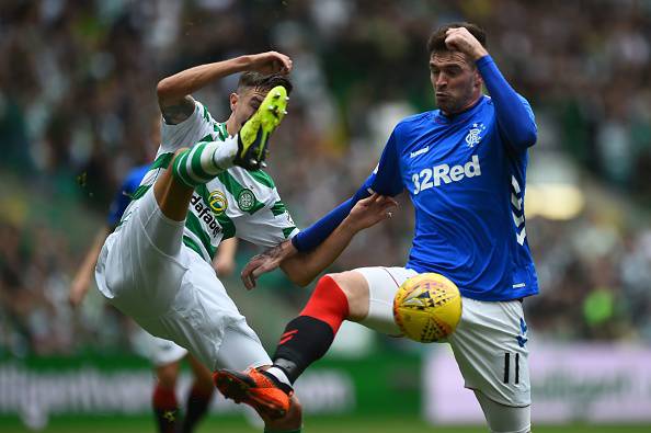 Rangers Celtic palla contesa