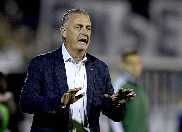 Gustavo Alfaro si dimissionario dall'Huracan