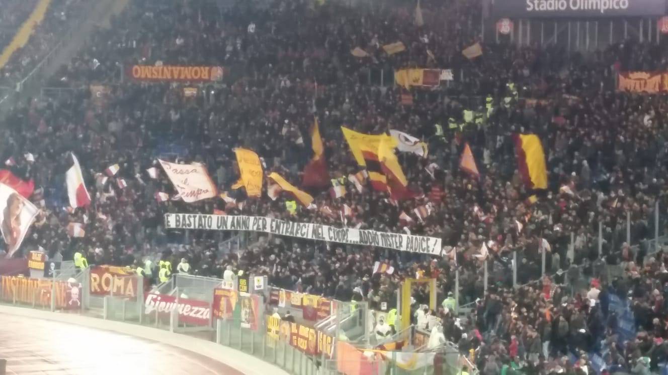 Roma-Genoa striscione Radice