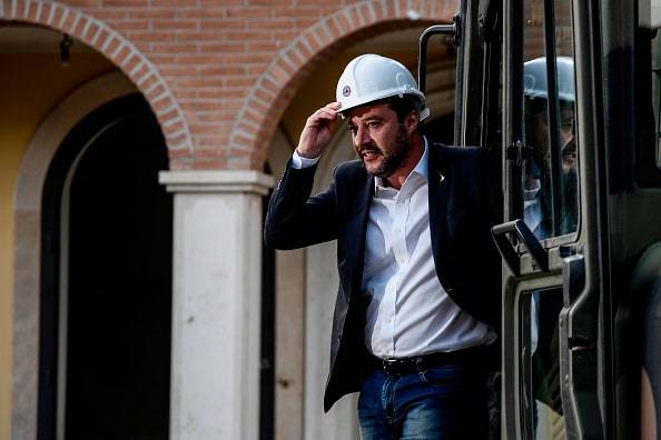 Salvini avvia progetto Stadi Sicuri