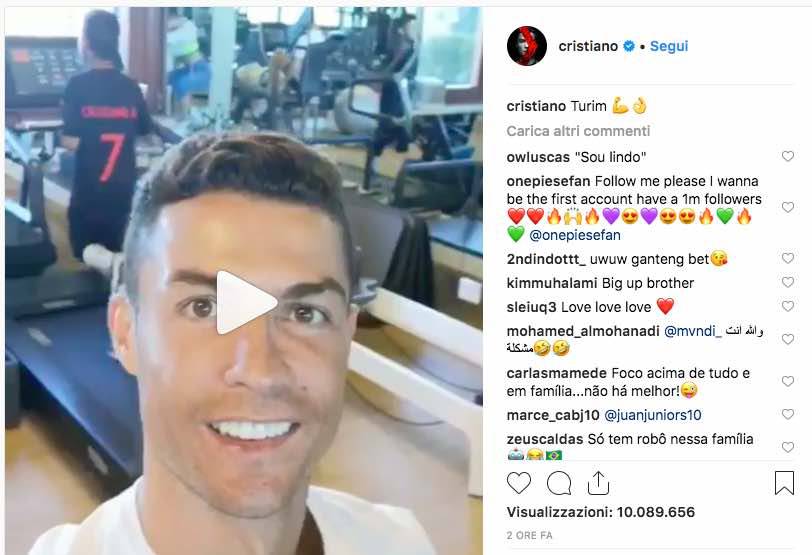 Cristiano Ronaldo si allena in palestra con la famiglia