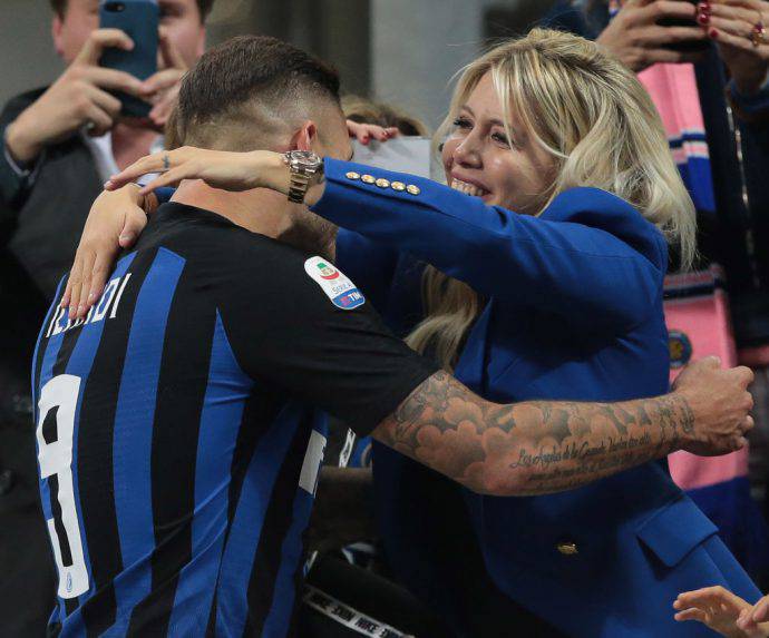 Icardi Wanda Nara Inter rinnovo