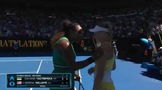 Serena Williams consola la Yastremska