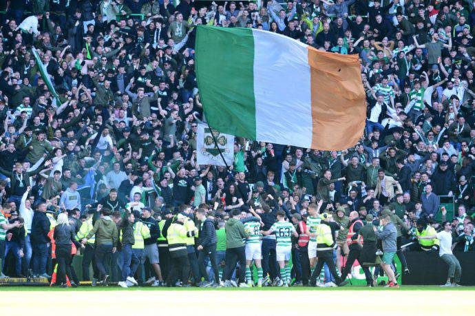 La bandiera irlandese trionfa nel derby di Glasgow