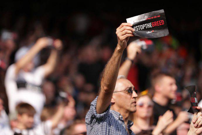 Tifosi del Fulham stanchi del caro prezzi allo stadio