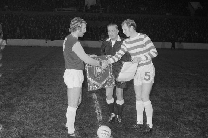 Bobby Moore e Billy McNeill in West Ham-Celtic