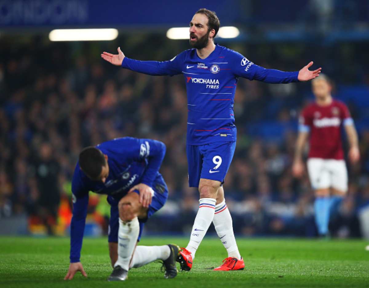 Higuain Chelsea Sarri Piatek