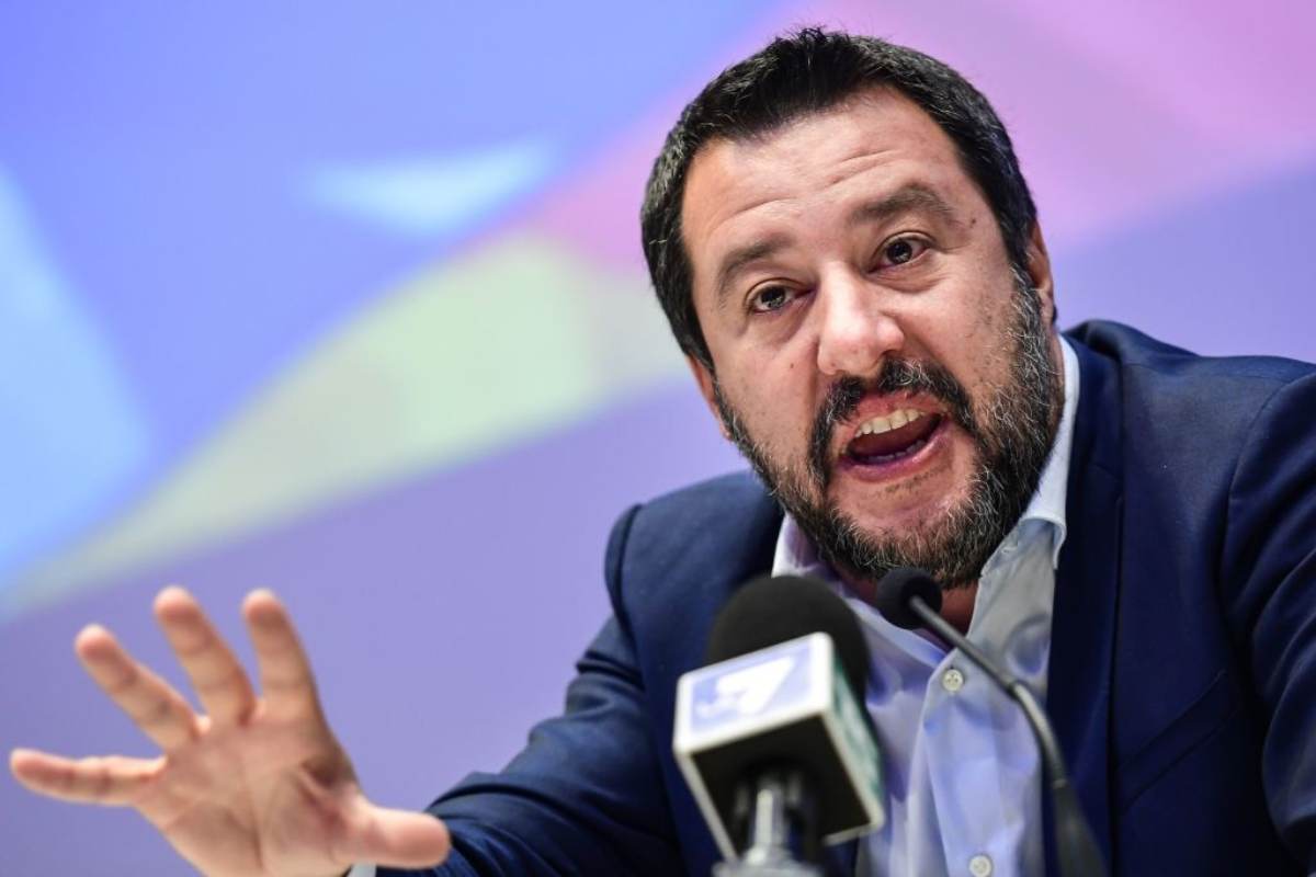 Matteo Salvini replica a Leonardo sui cori razzisti