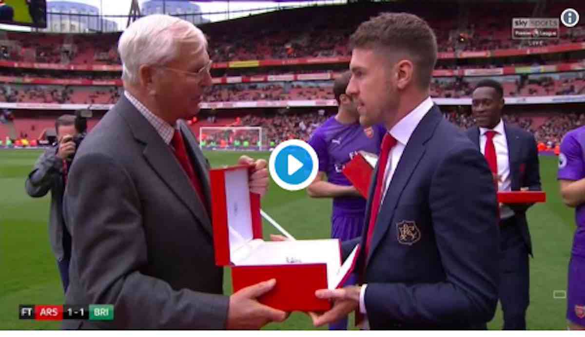 Aaron Ramsey saluta il popolo Gunners dopo 11 anni con la maglia dell'Arsenal