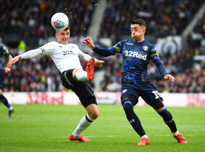 Leeds corsaro a Derby nel primo round delle semifinali playoff