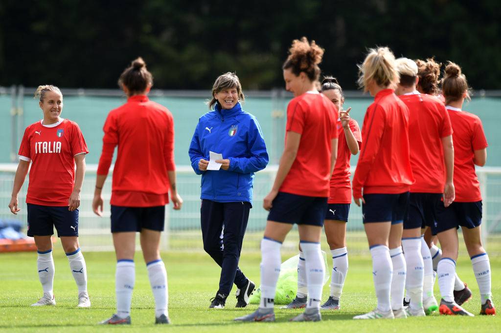 Mondiali calcio femminile, l'Italia in allenamento