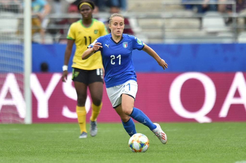 Valentina Cernoia: chi è il centrocampista della nazionale di calcio femminile