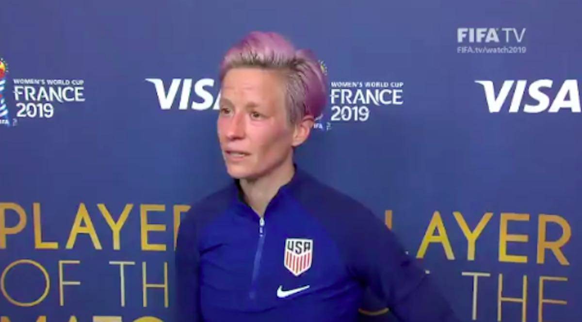 Megan Rapinoe star degli Stati Uniti di calcio oppositrice di Trump