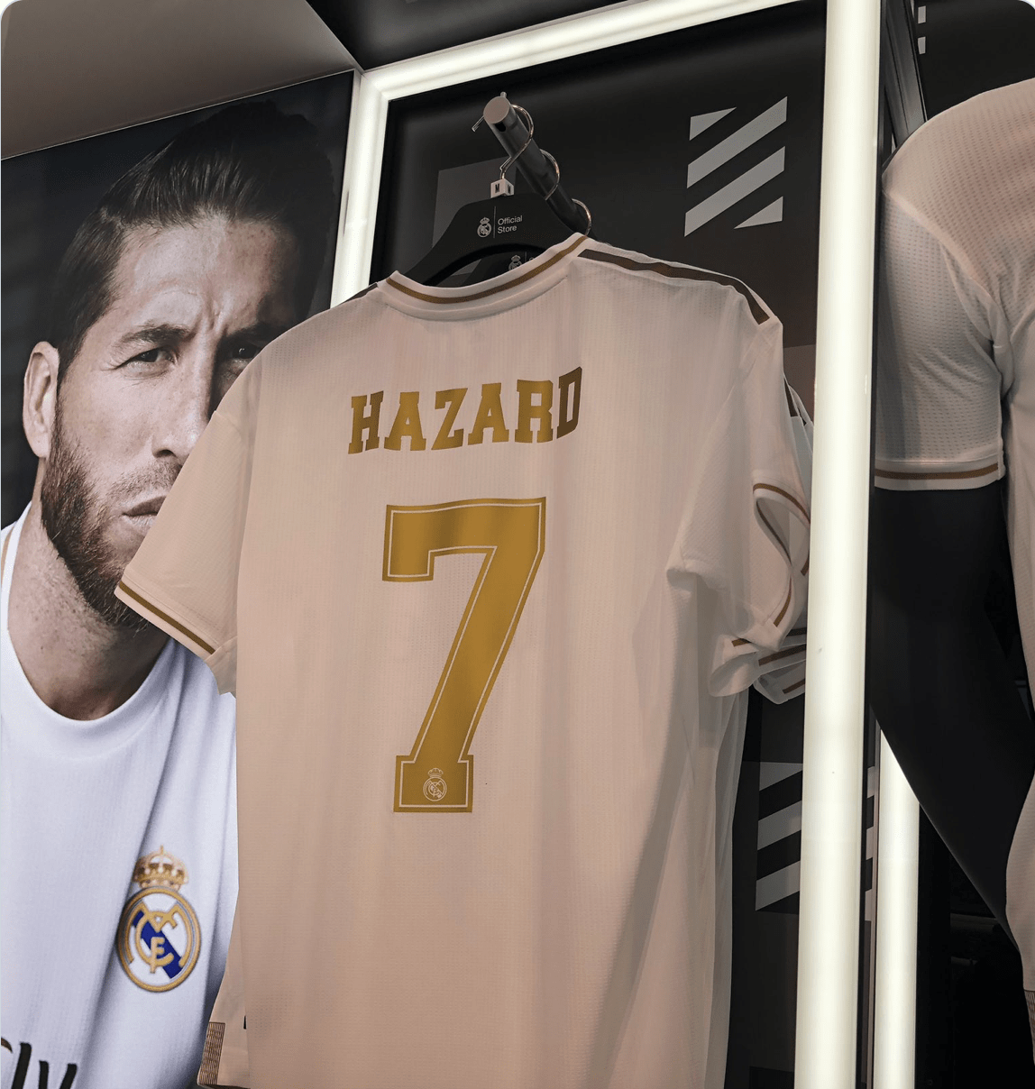 Real Madrid Maglia Ufficiale F.C Hazard Bianco Numero 7 in Blister Regalo 