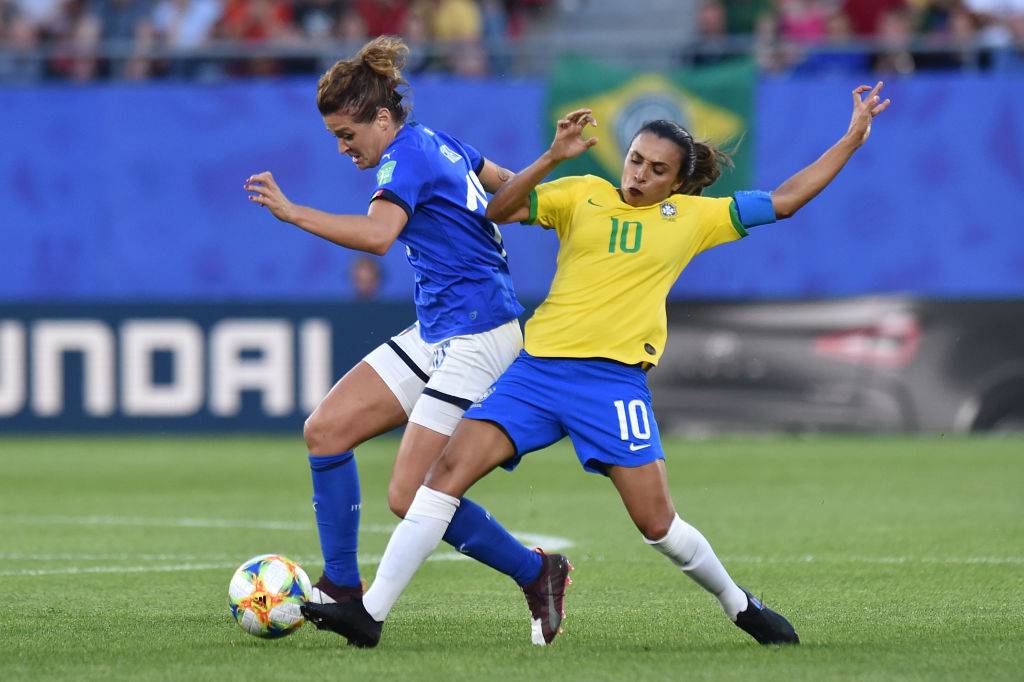 Calcio femminile, il piano della FIFA contro l'emergenza Covid