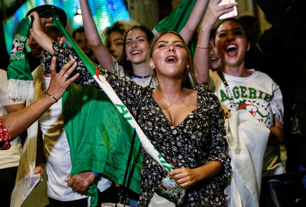 Algerine in festa a Parigi