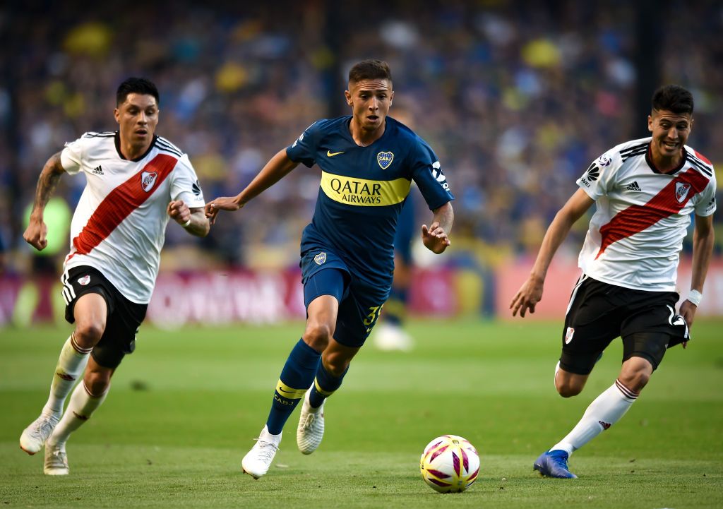 Almendra durante Boca-River