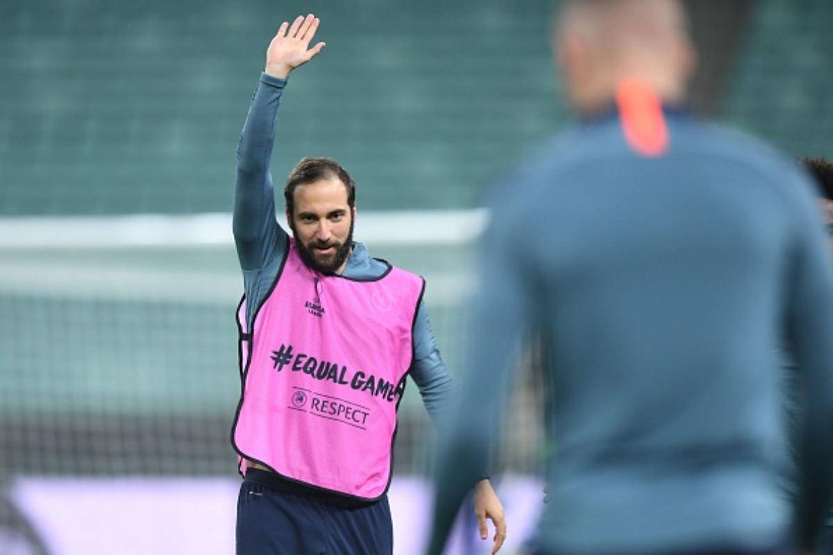 Higuain Chelsea Juventus