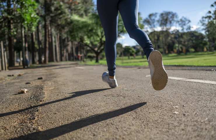 Corsa allenamento salita discesa