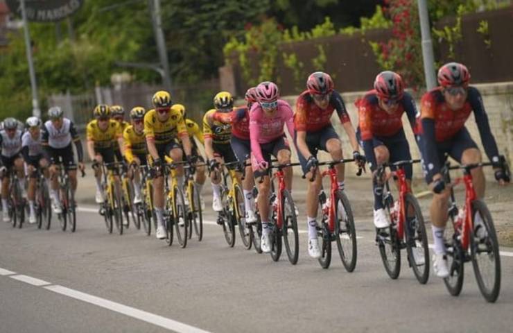 Giro D'Italia, manifestanti