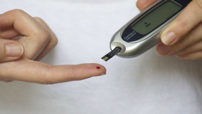 Come combattere il diabete con la frutta: il segreto per contrastare la glicemia