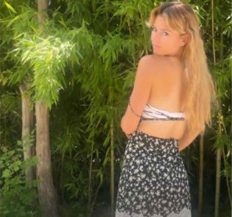 Camila Giorgi sensuale su Instagram fa strage di cuori