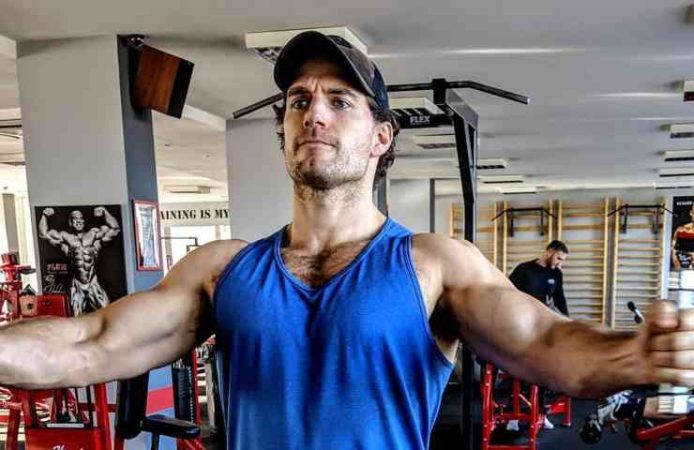 Henry Cavill programma fisico