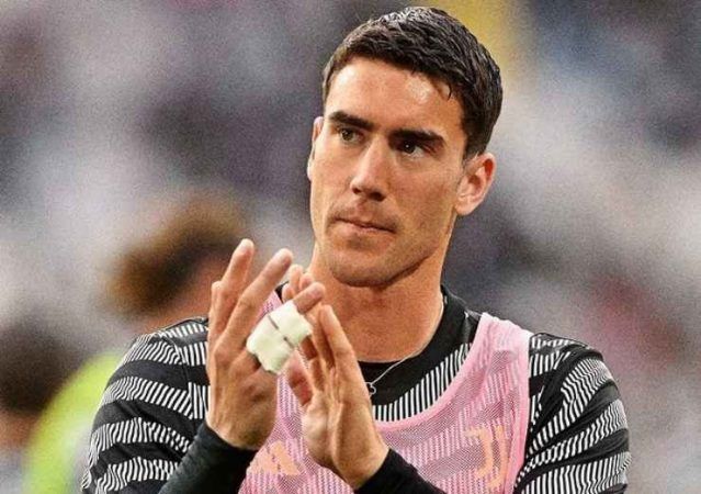 Vlahovic pessimismo presenza derby