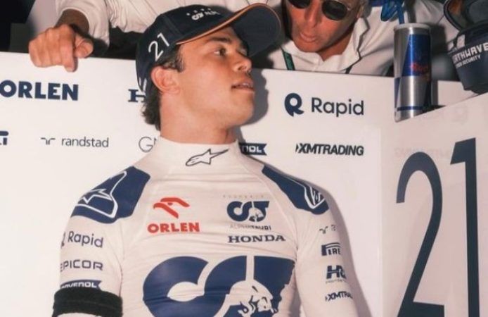 Marko contro De Vries
