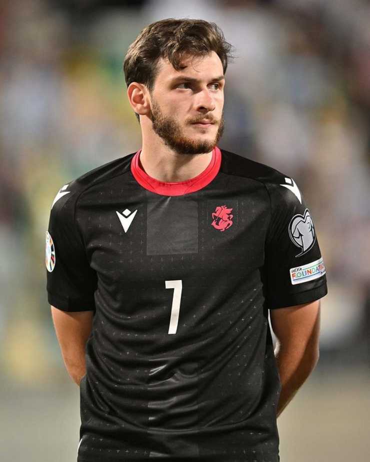 Calciomercato Napoli, il Newcastle preme per la cessione Kvaratskhelia