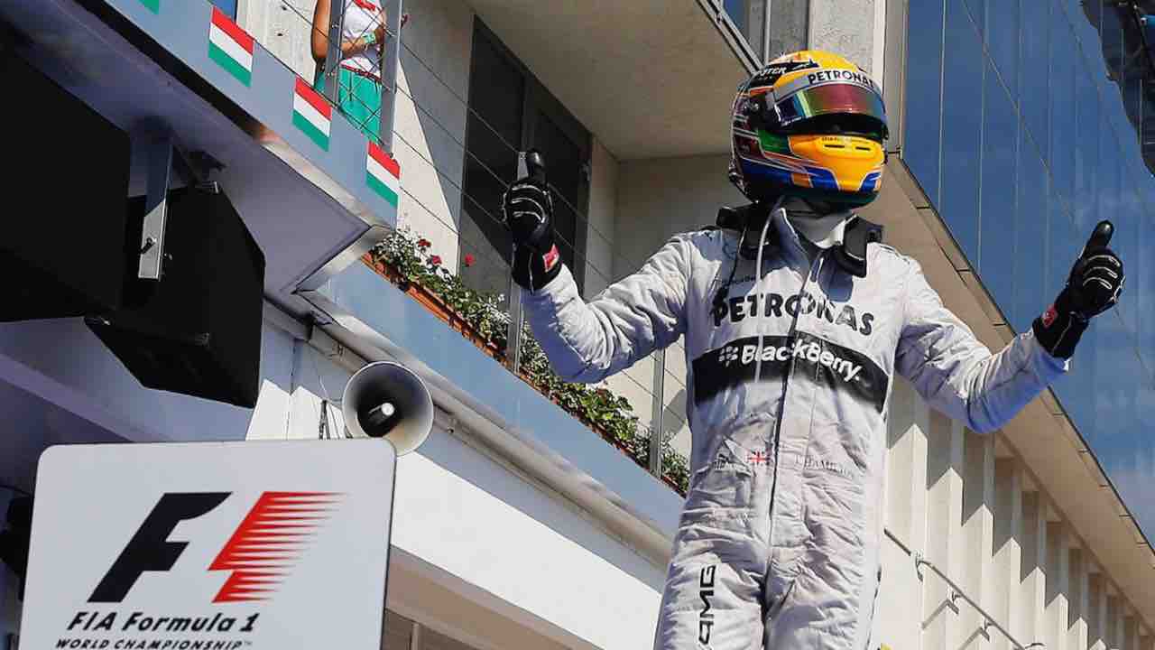 Formula 1 Lewis Hamilton Ferrari annuncio cambia tutto