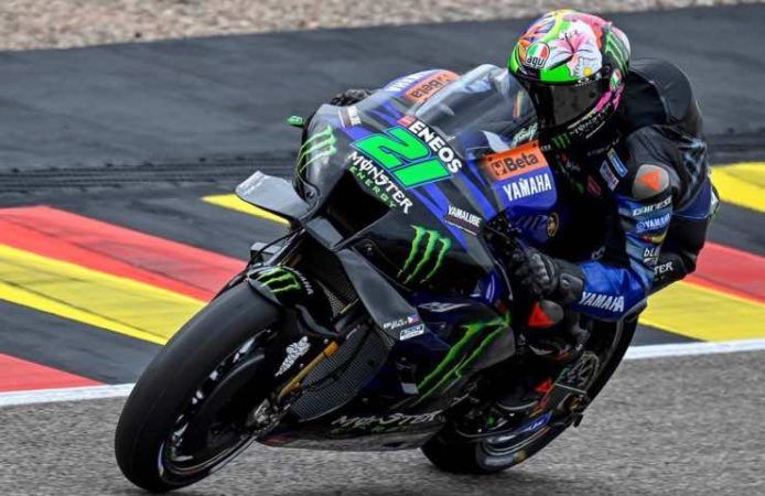 MotoGP errore clamoroso box Yamaha documento segreto mostrato diretta TV