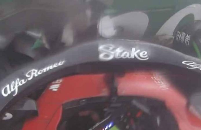 Formula 1 Zhou barriera