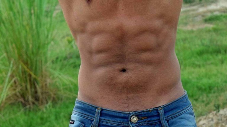 Vuoi avere addominali da sogno? Fai subito questo esercizio: risultati superlativi Vuoi avere addominali da sogno? Fai subito questo esercizio: risultati superlativi