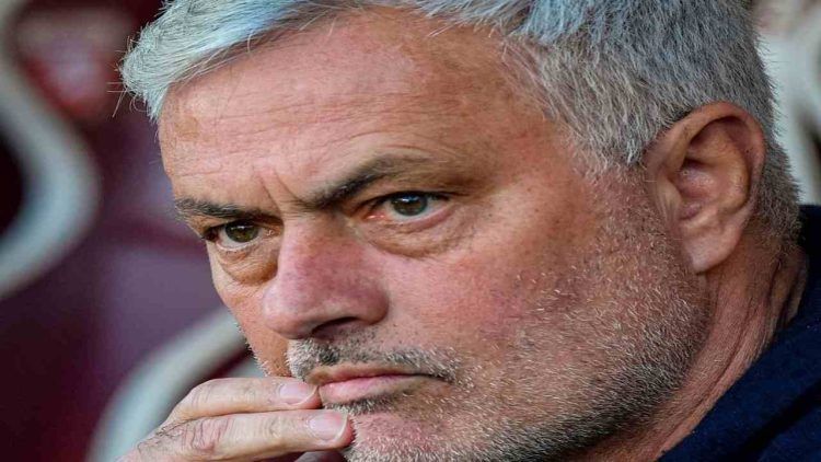 Roma Mourinho offerta rifiutata Arabia 120 milioni due anni