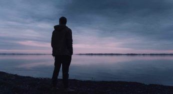 Ami la solitudine? Cosa significa secondo un noto psicologo
