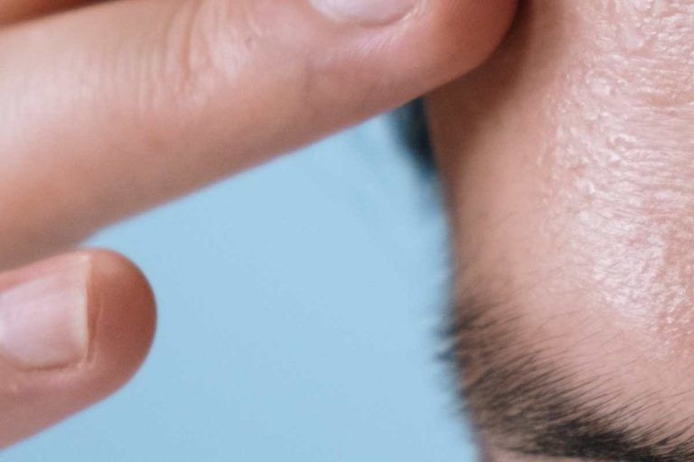Mal di testa dopo l’allenamento | quali sono le cause e come risolvere