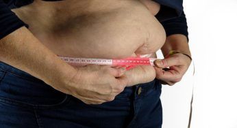Pancia gonfia e dura: i rimedi efficaci per combattere questo problema