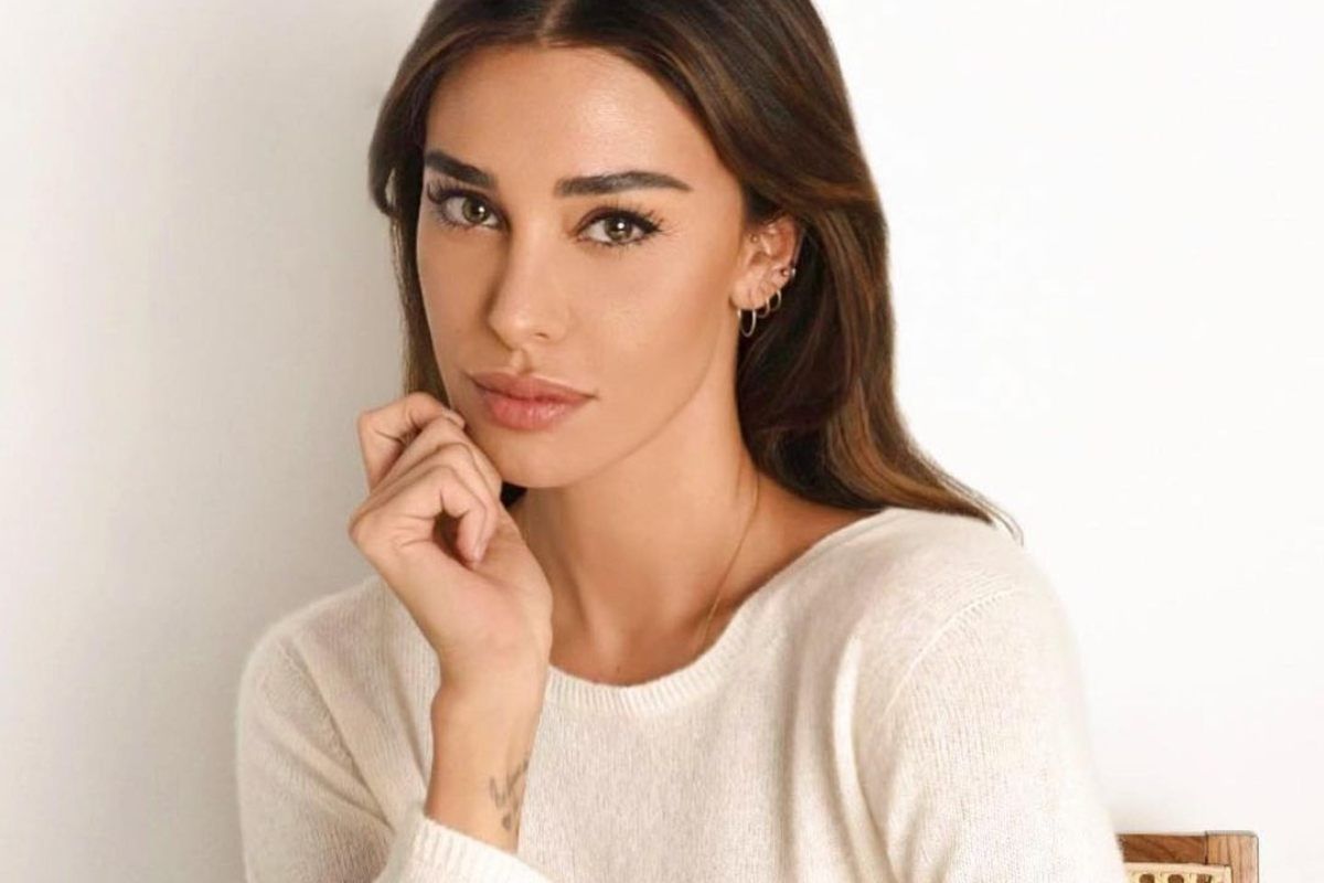 Belen Rodriguez in posa