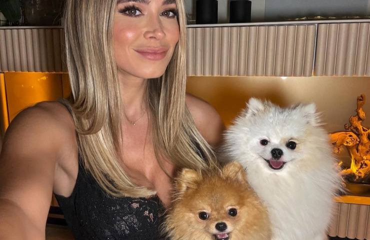 Diletta Leotta selfie con i cani