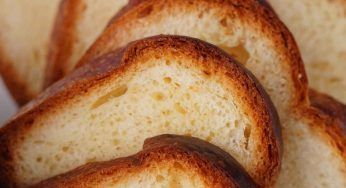 Fette biscottate, perché non dovresti mangiarle a colazione. C’è un motivo particolare